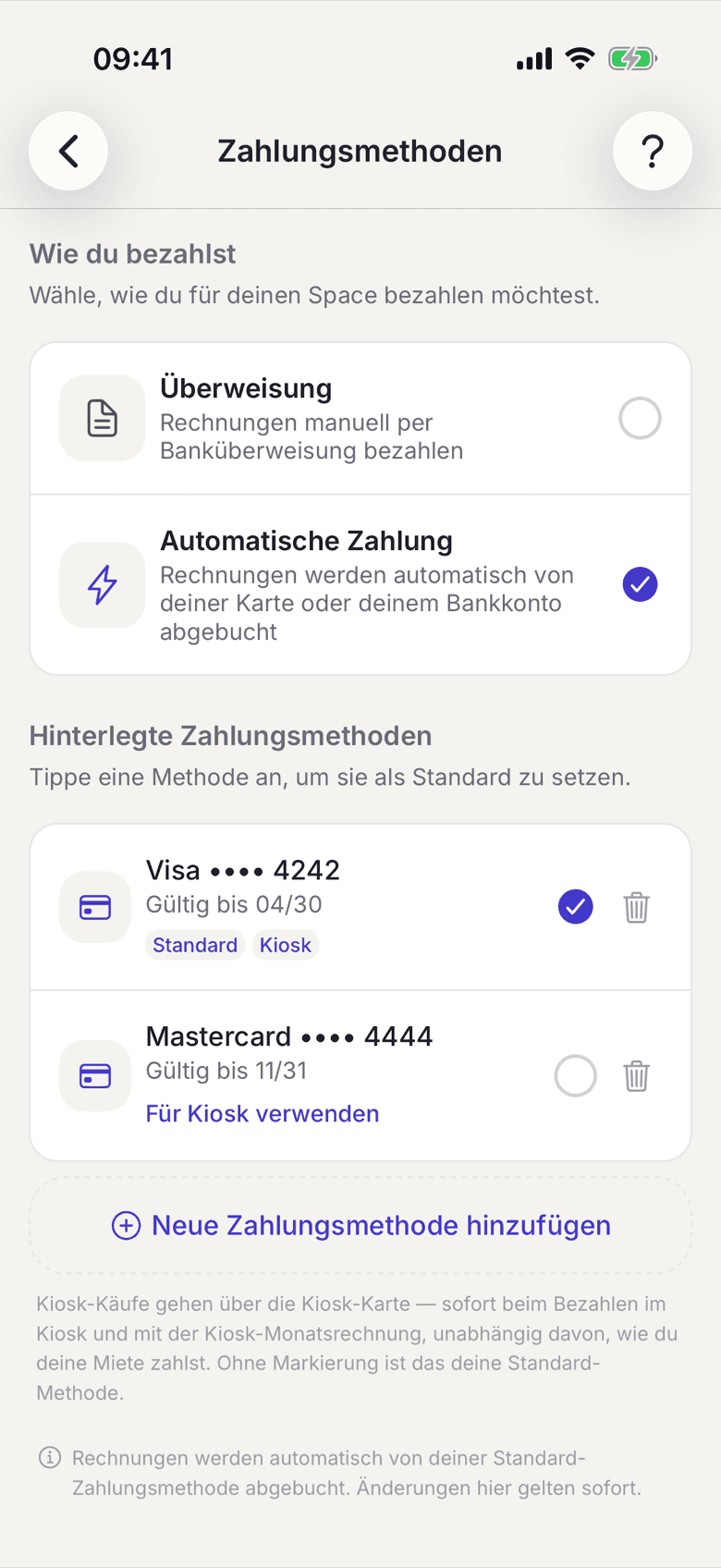 Liste der hinterlegten Zahlungsmethoden mit dem Standard-Abzeichen